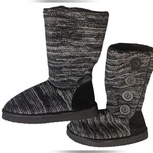 Black & Gray Winter Boots